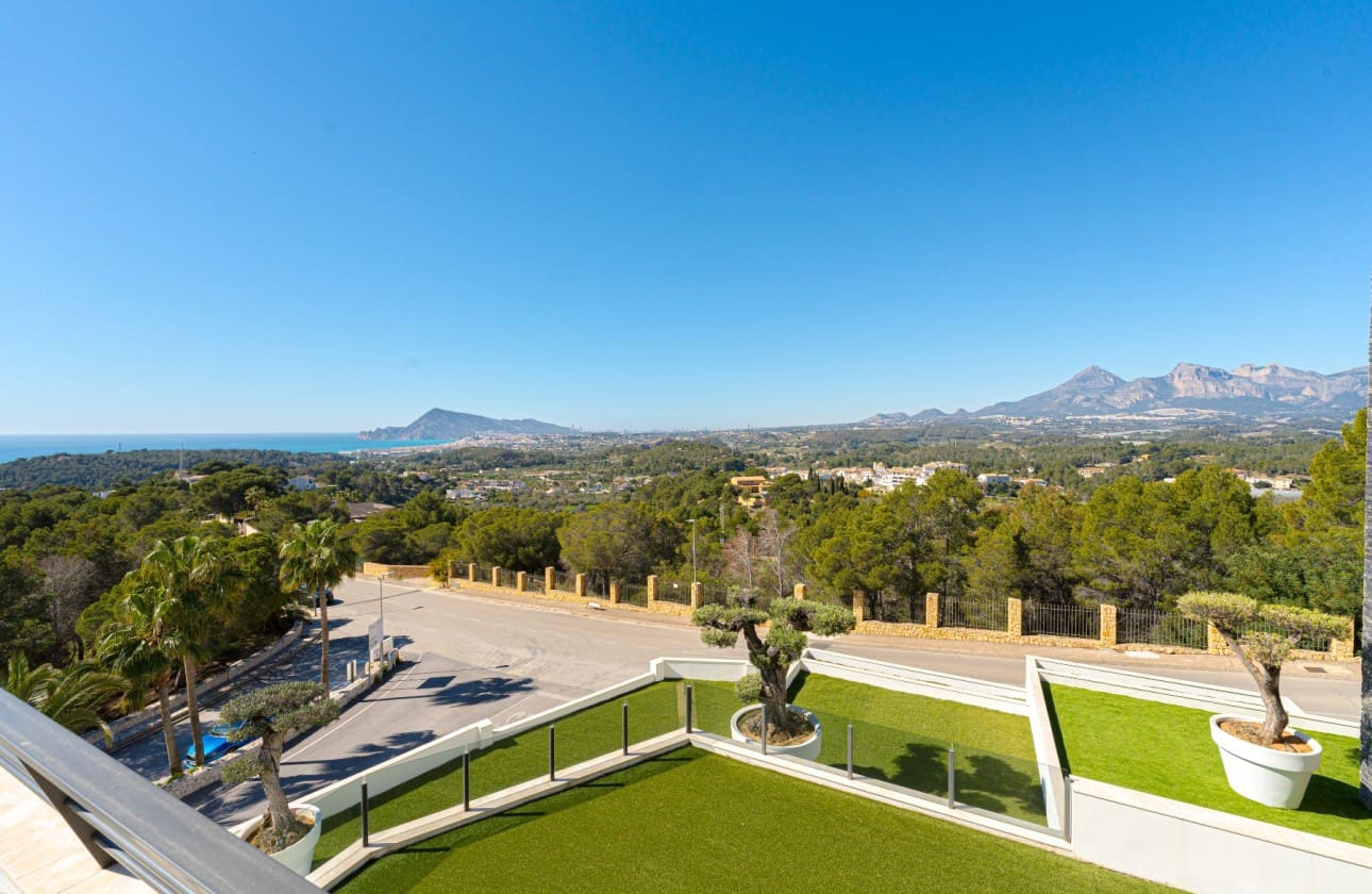 6 Zimmer Villa zu verkaufen in Altea mit Pool Garage - 2.875.000 € (Ref: 9064816)