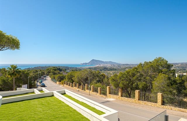 6 Zimmer Villa zu verkaufen in Altea mit Pool Garage - 2.875.000 € (Ref: 9064816)