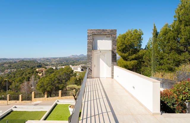 6 Zimmer Villa zu verkaufen in Altea mit Pool Garage - 2.875.000 € (Ref: 9064816)