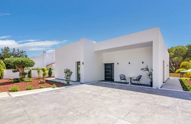 4 Zimmer Villa zu verkaufen in Altea mit Pool Garage - 995.000 € (Ref: 9068398)