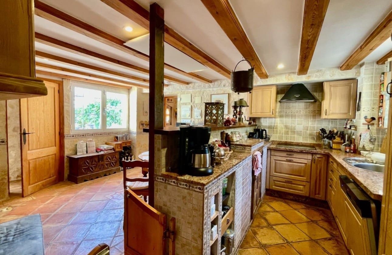 2 soverom Villa til salgs i Altea la Vella med svømmebasseng garasje - € 375 000 (Ref: 9180702)