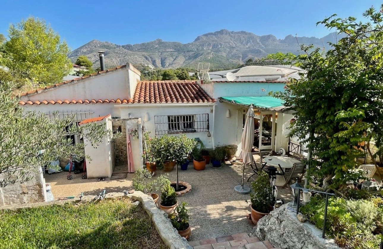 2 soverom Villa til salgs i Altea la Vella med svømmebasseng garasje - € 375 000 (Ref: 9180702)