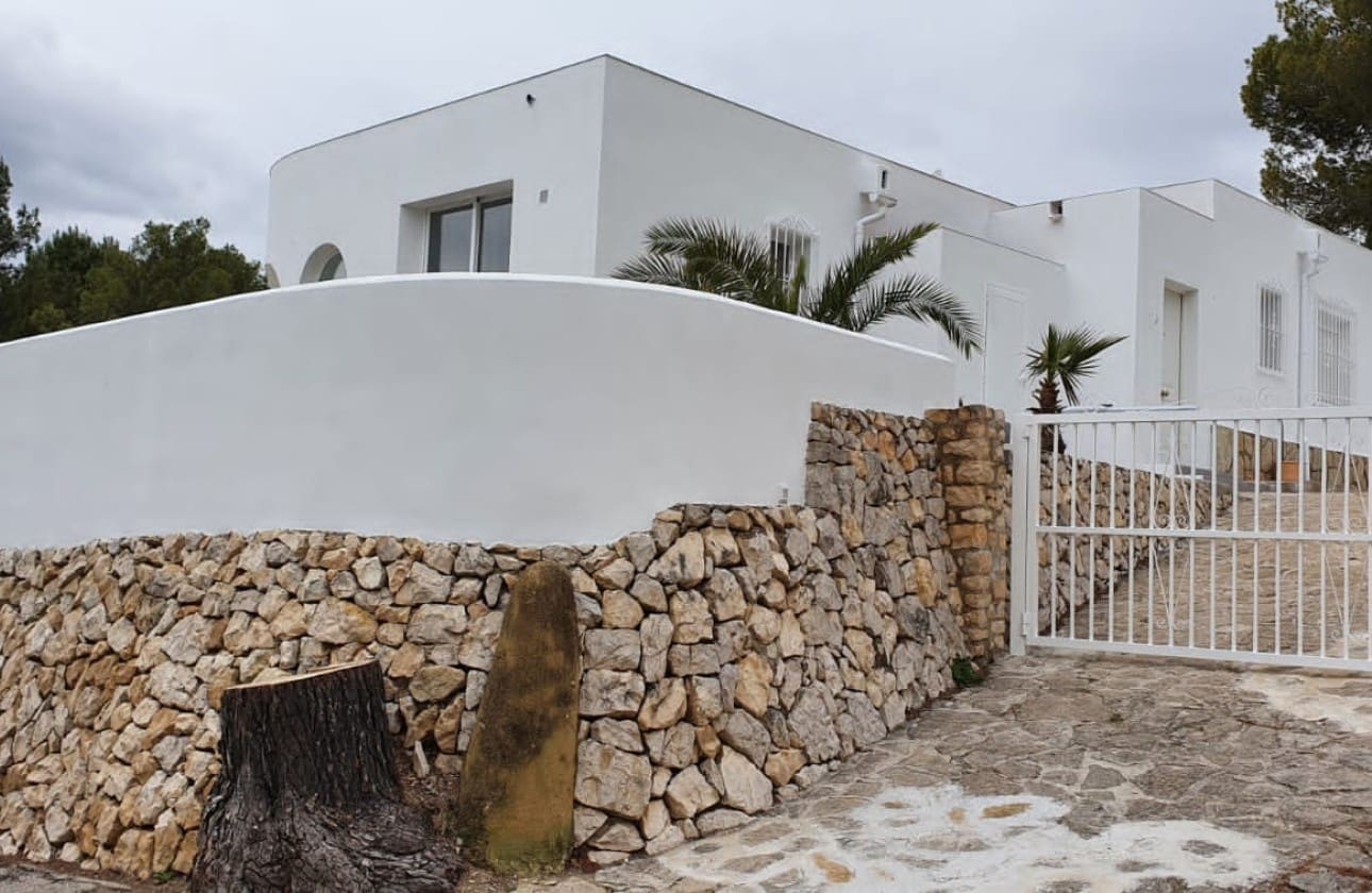 2 soveværelse Semi-Rækkehus til salg i Altea med swimmingpool garage - € 495.000 (Ref: 9216920)