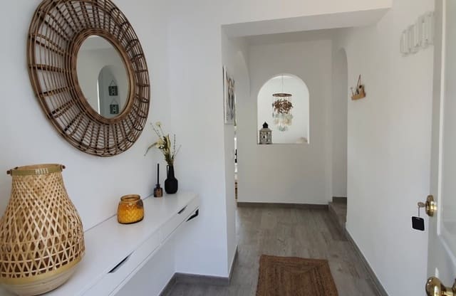 2 bedroom Townhouse for sale in Altea with pool - € 490,000 (Ref: 9216921)