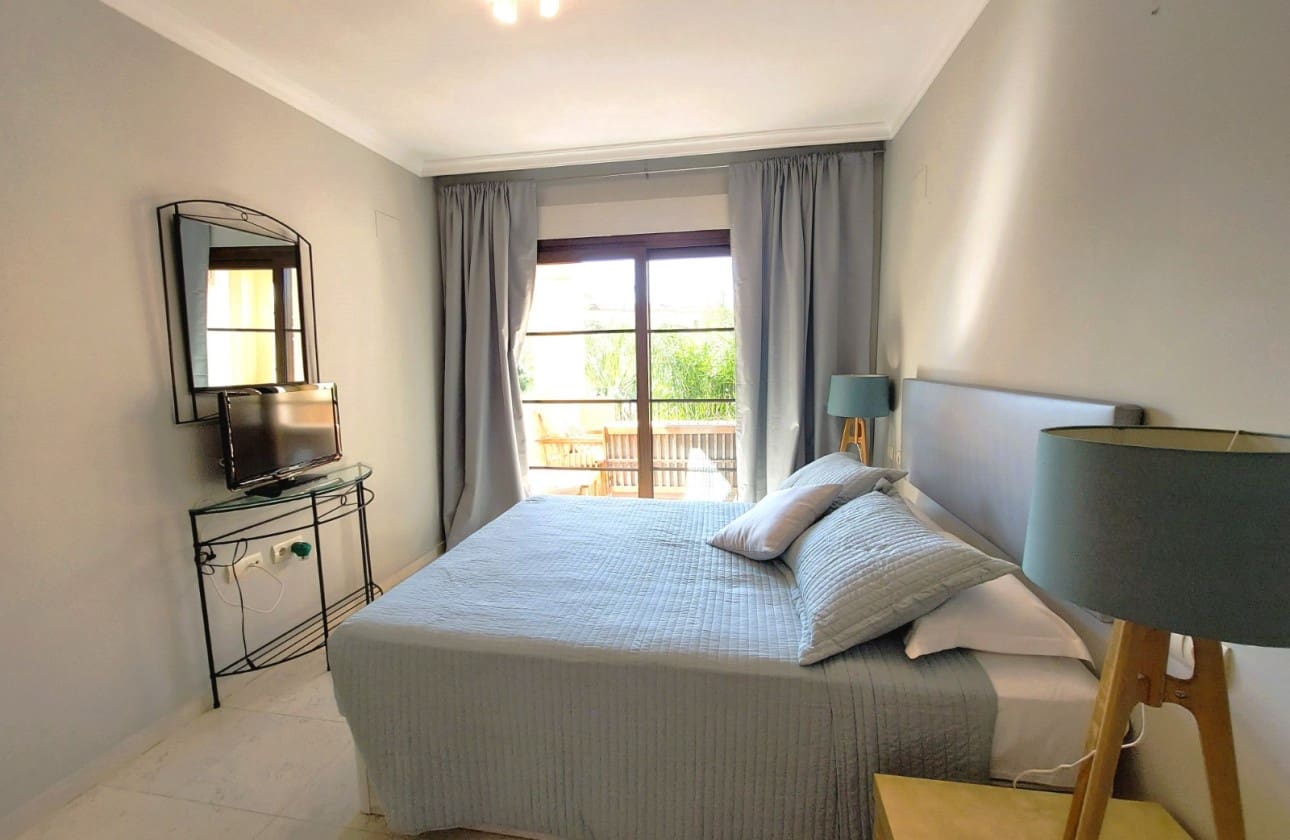 2 soveværelse Strandlejlighed til salg i Altea med swimmingpool garage - € 650.000 (Ref: 9216923)