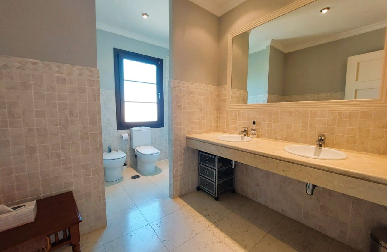 2 soveværelse Strandlejlighed til salg i Altea med swimmingpool garage - € 650.000 (Ref: 9216923)