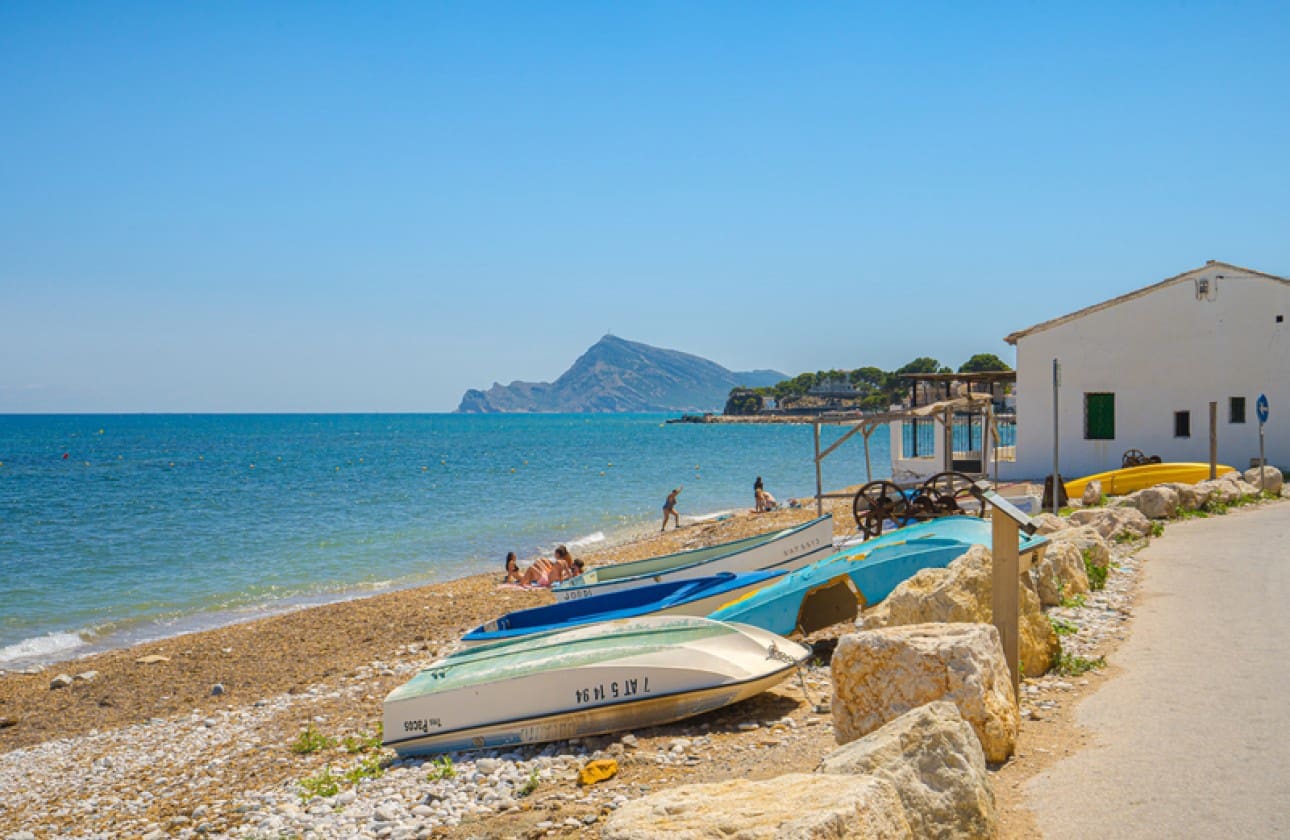 2 soveværelse Strandlejlighed til salg i Altea med swimmingpool garage - € 650.000 (Ref: 9216923)