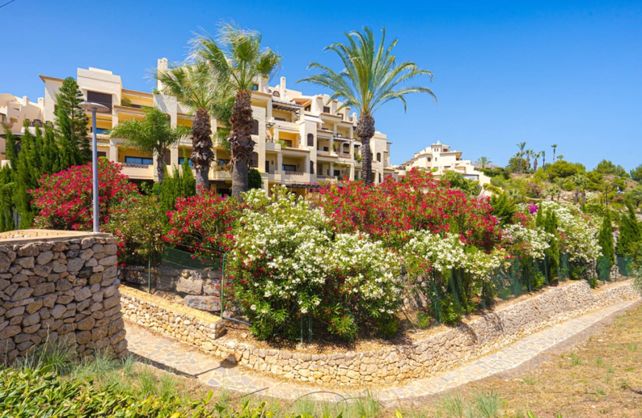 2 soveværelse Strandlejlighed til salg i Altea med swimmingpool garage - € 650.000 (Ref: 9216923)