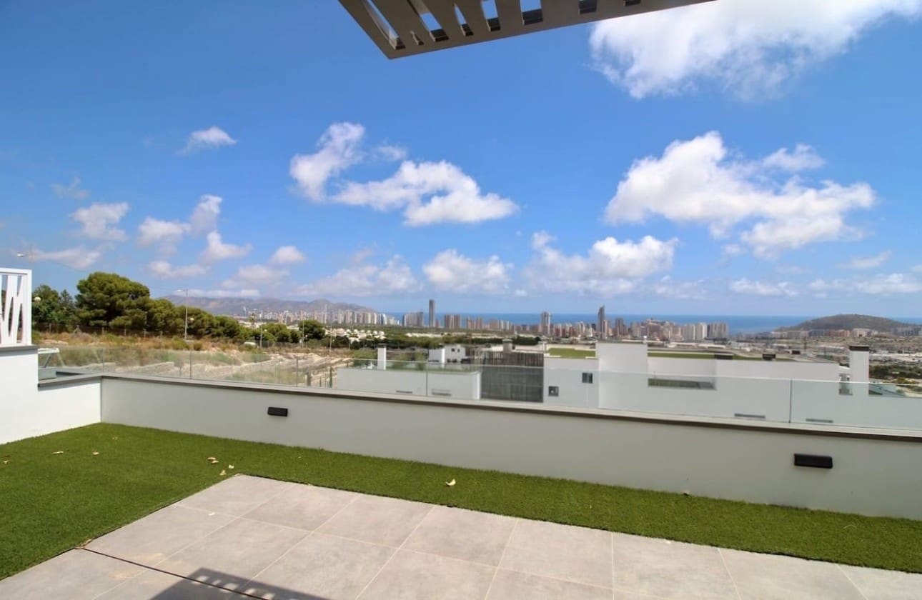 2 bedroom Penthouse for sale in Finestrat with pool garage - € 419,000 (Ref: 9329956)