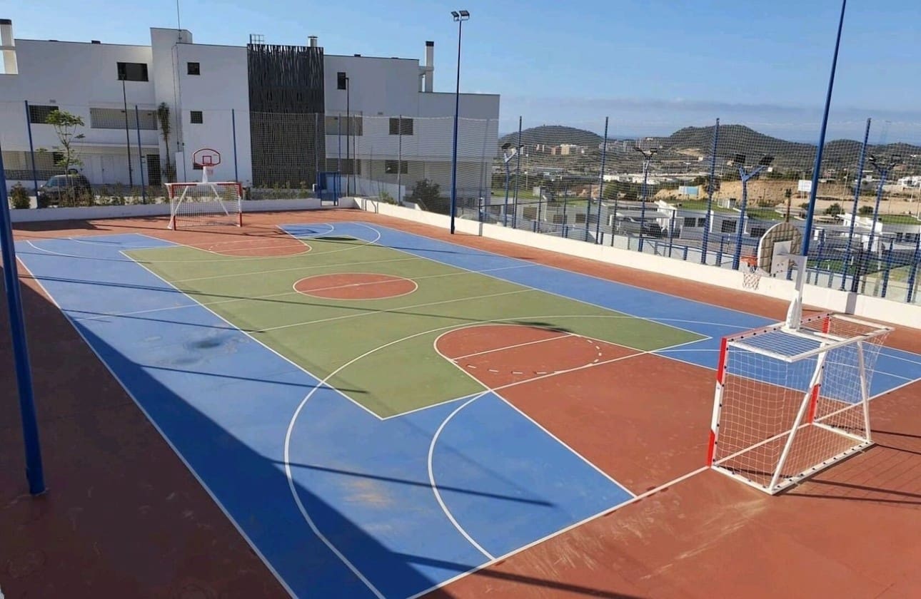 2 bedroom Penthouse for sale in Finestrat with pool garage - € 419,000 (Ref: 9329956)