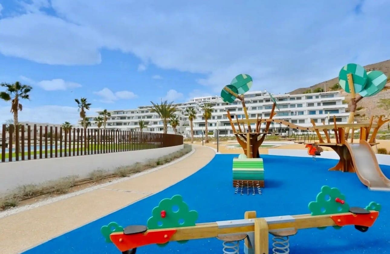 2 bedroom Penthouse for sale in Finestrat with pool garage - € 419,000 (Ref: 9329956)