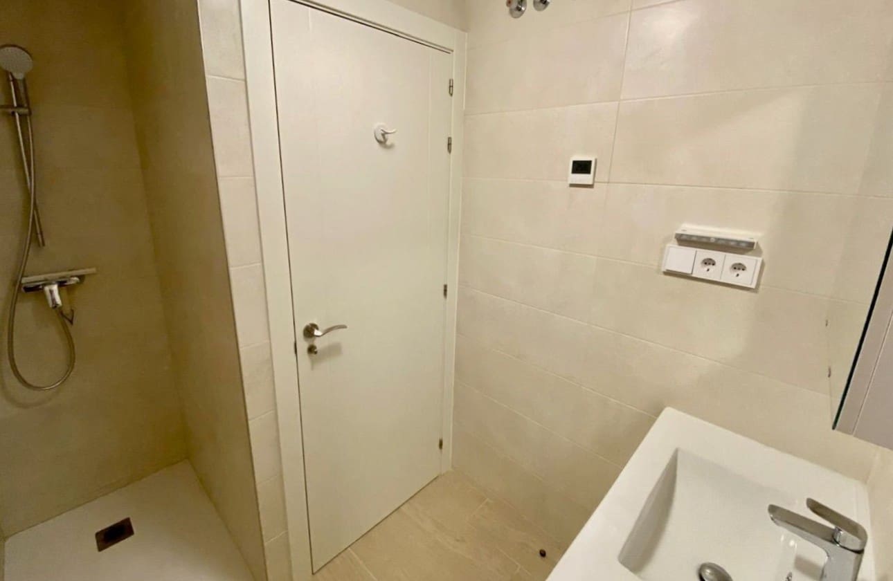 3 makuuhuone Kattohuoneisto myytävänä paikassa Finestrat mukana uima-altaan 
autotalli - 425 000 € (Ref: 9346608)