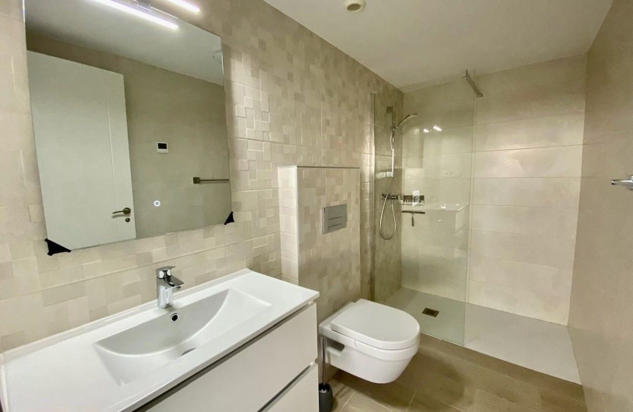 3 makuuhuone Kattohuoneisto myytävänä paikassa Finestrat mukana uima-altaan 
autotalli - 425 000 € (Ref: 9346608)