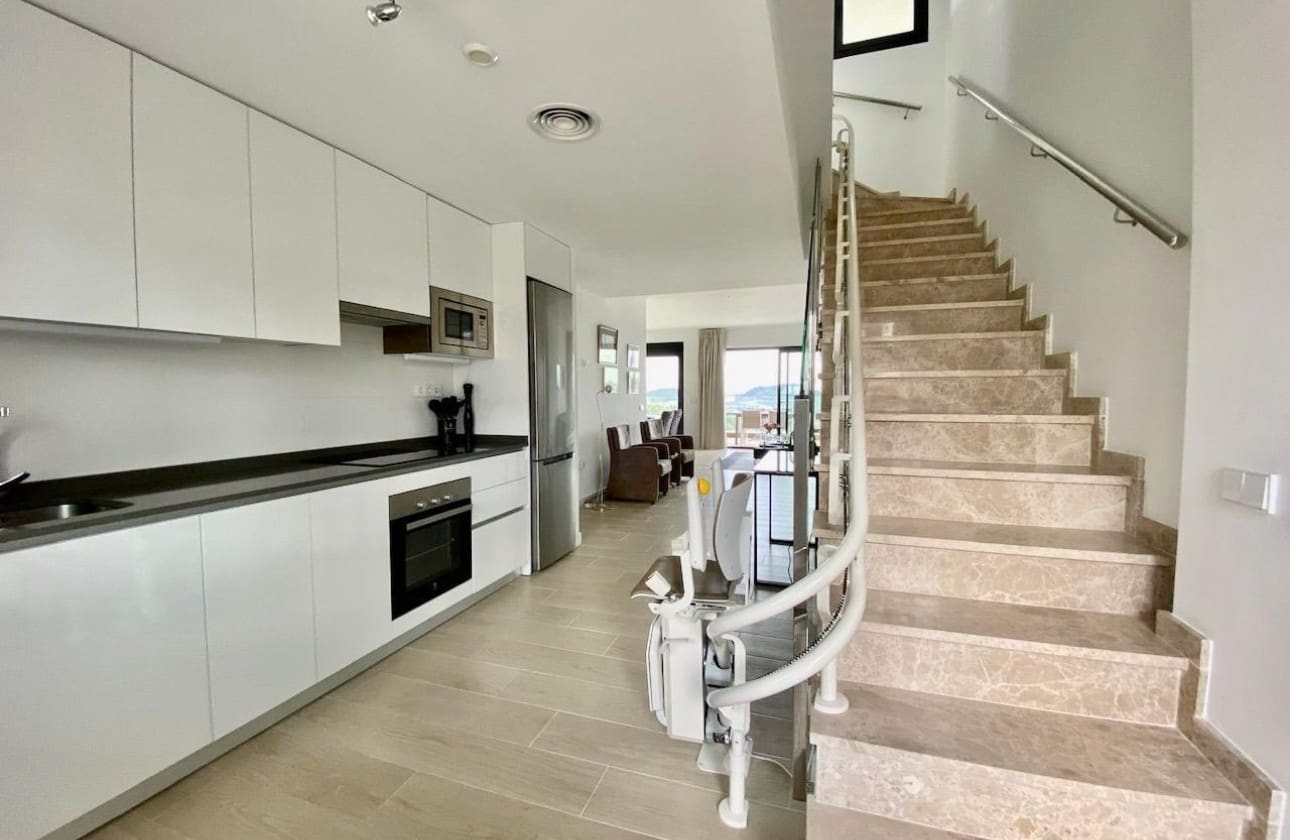 3 makuuhuone Kattohuoneisto myytävänä paikassa Finestrat mukana uima-altaan 
autotalli - 425 000 € (Ref: 9346608)