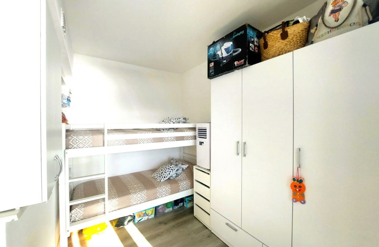 3 camera da letto Appartamento in vendita in Benidorm con piscina - 450.000 € (Rif: 9390214)