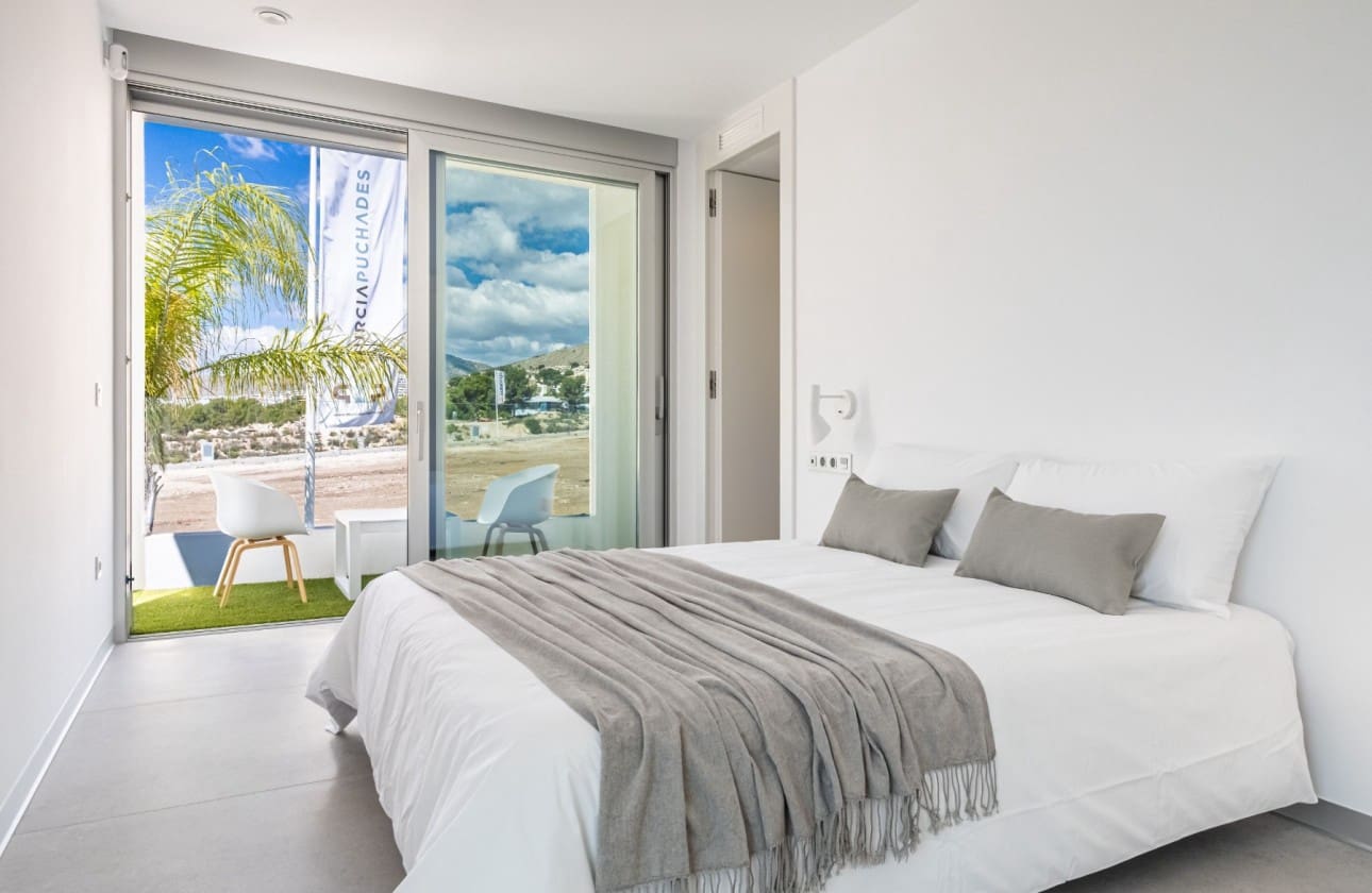 3 bedroom Villa for sale in Finestrat with pool - € 695,000 (Ref: 9402796)