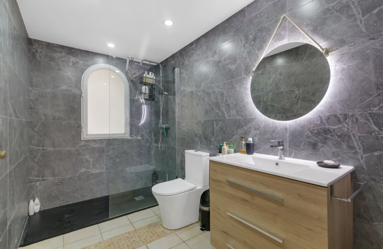 3 bedroom Villa for sale in Altea - € 725,000 (Ref: 9439027)