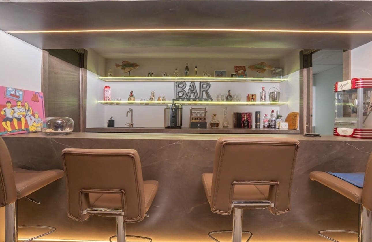 4 bedroom Villa for sale in Albir with pool garage - € 1,675,000 (Ref: 9441121)