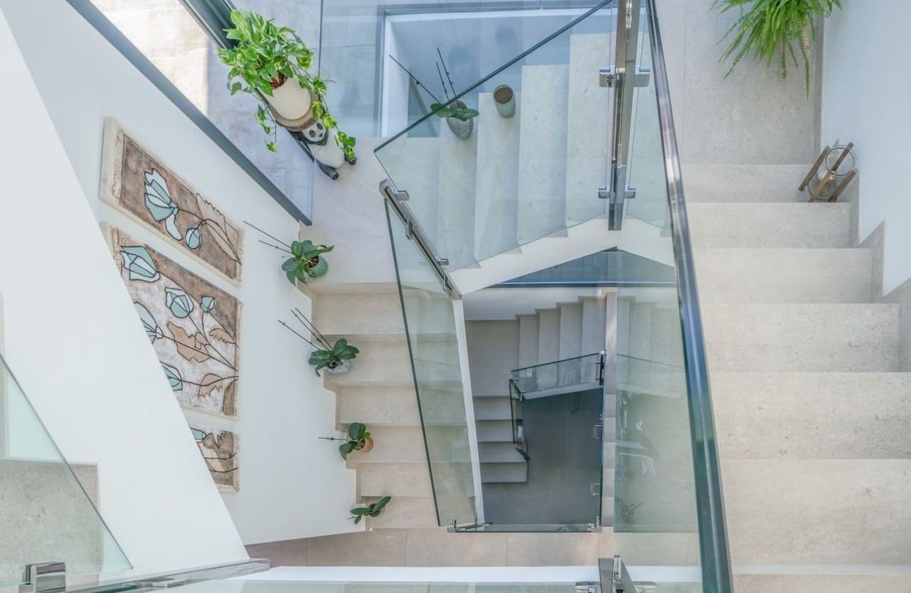 4 bedroom Villa for sale in Albir with pool garage - € 1,675,000 (Ref: 9441121)