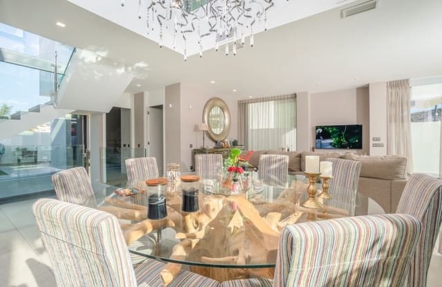 4 bedroom Villa for sale in Albir, Alfaz del Pi / L'Alfàs del Pi with pool garage - € 1,675,000 (Ref: 9441121)