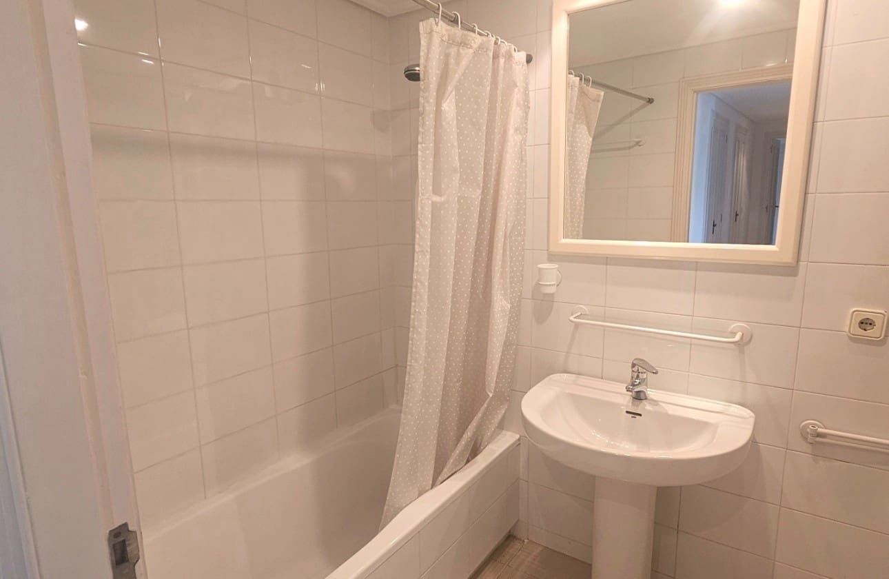 Apartamento de 3 habitaciones en San Juan de Alicante / Sant Joan d'Alacant en venta con piscina garaje - 550.000 € (Ref: 9441489)