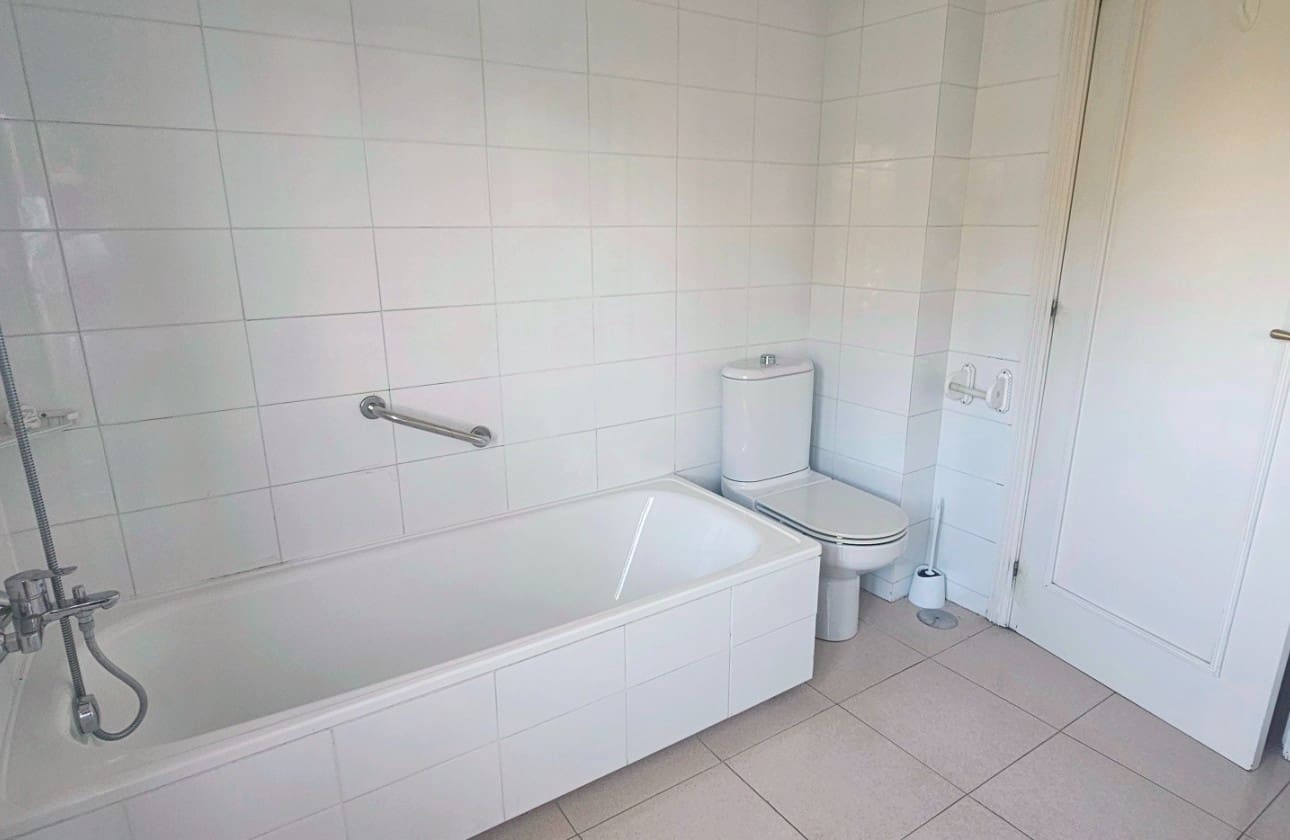 Apartamento de 3 habitaciones en San Juan de Alicante / Sant Joan d'Alacant en venta con piscina garaje - 550.000 € (Ref: 9441489)