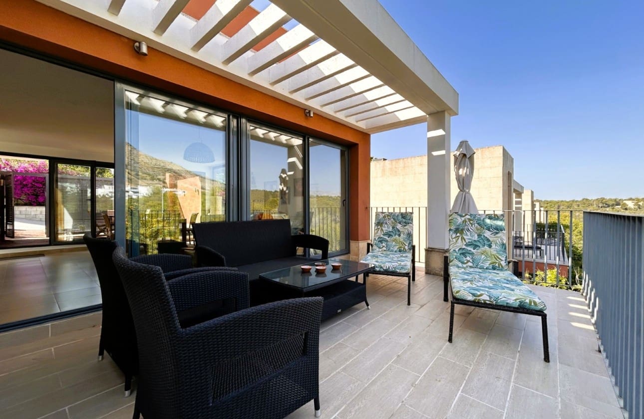 3 slaapkamer Villa te koop in Altea met zwembad - € 485.000 (Ref: 9468552)