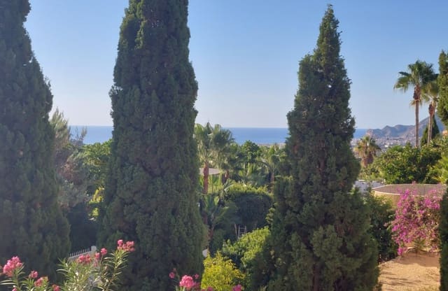 Chalet de 3 habitaciones en Altea en venta - 450.000 € (Ref: 9468553)