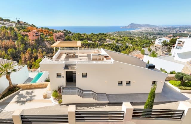 3 slaapkamer Villa te koop in Alhama Springs, Altea met zwembad garage - € 1.295.000 (Ref: 9518266)