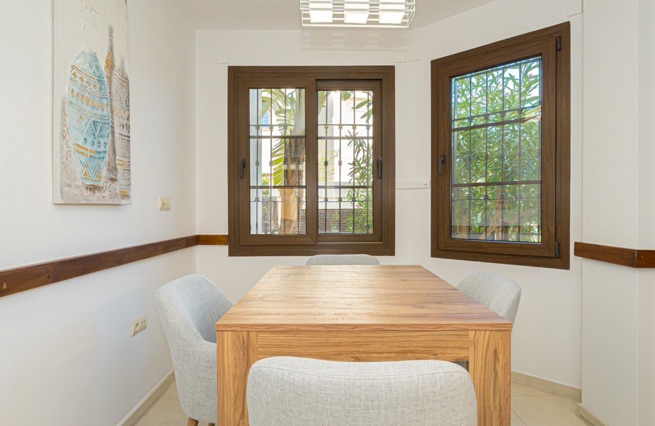 3 bedroom Apartment for sale in Altea with pool garage - € 700,000 (Ref: 9518268)