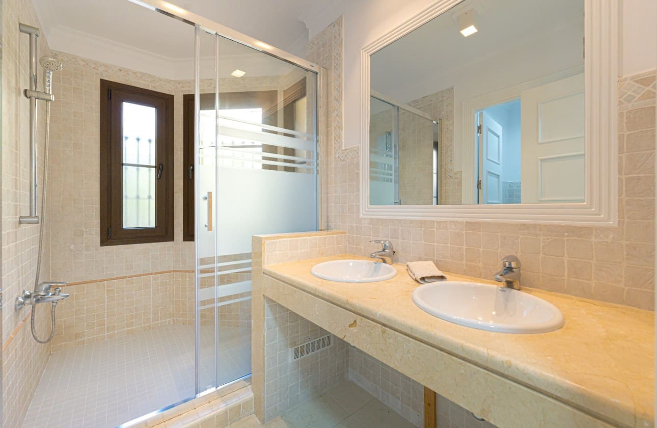 3 bedroom Apartment for sale in Altea with pool garage - € 700,000 (Ref: 9518268)