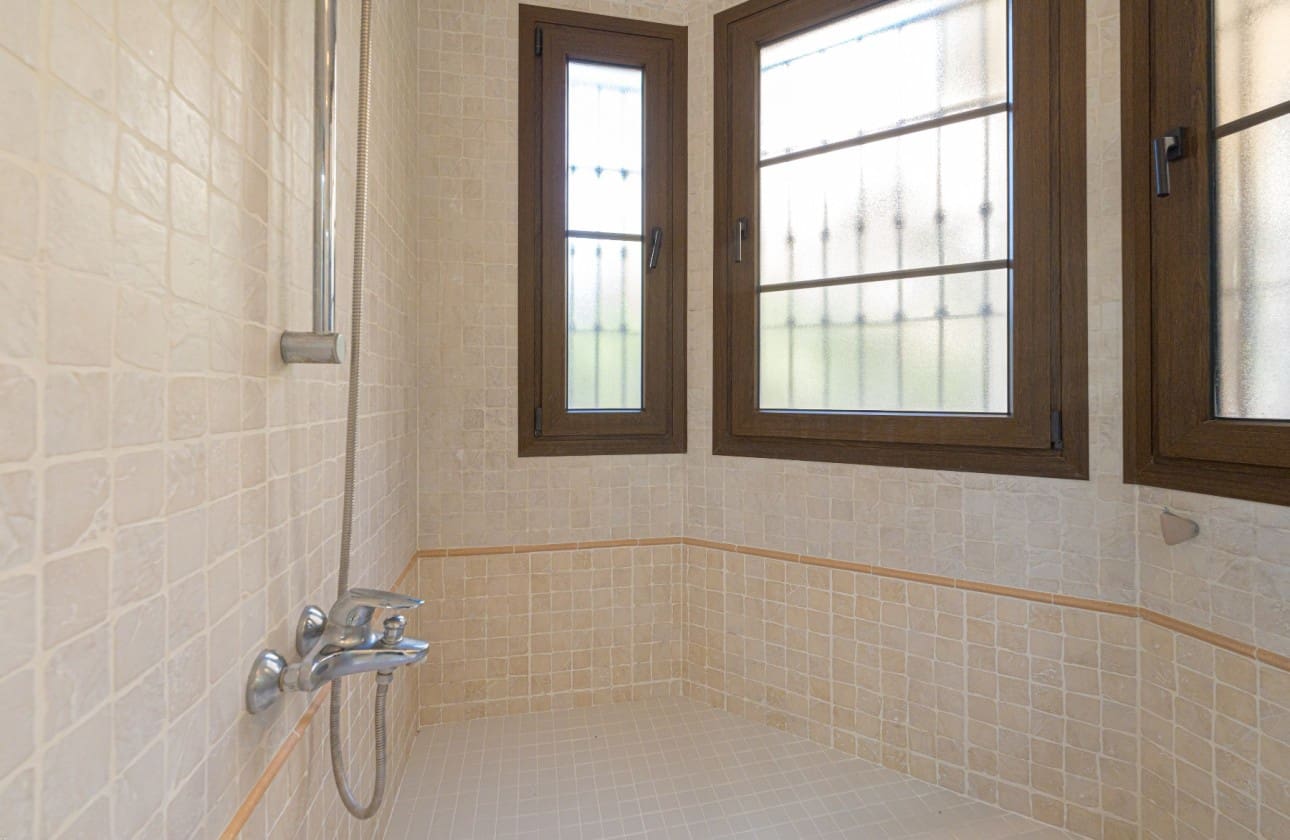 3 bedroom Apartment for sale in Altea with pool garage - € 700,000 (Ref: 9518268)