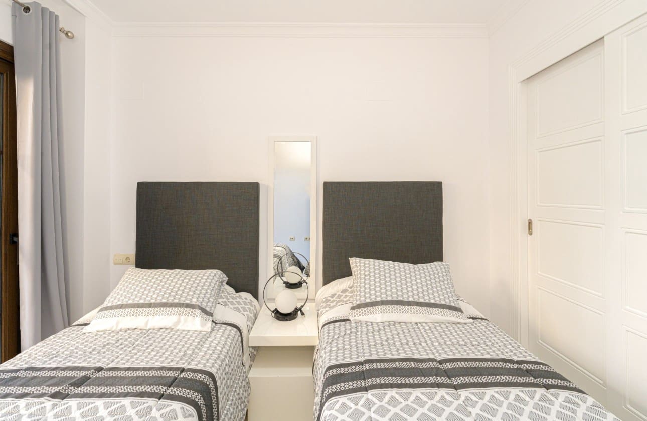 3 bedroom Apartment for sale in Altea with pool garage - € 700,000 (Ref: 9518268)