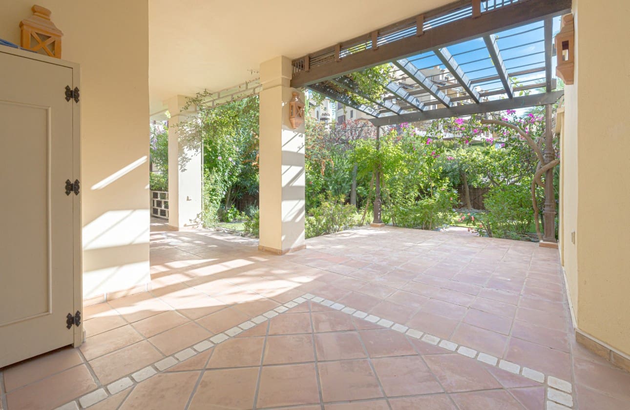 3 bedroom Apartment for sale in Altea with pool garage - € 700,000 (Ref: 9518268)