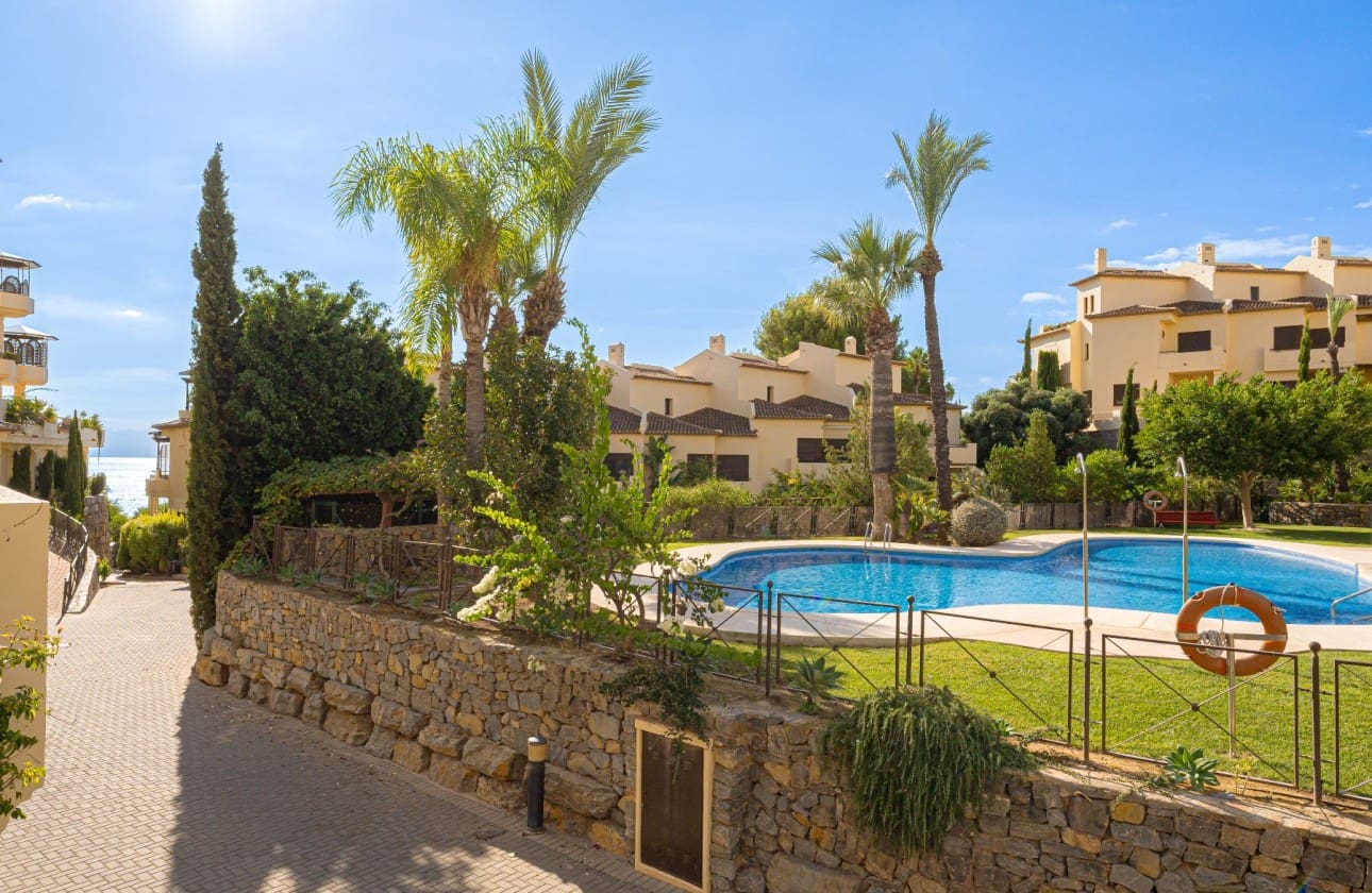 3 bedroom Apartment for sale in Altea with pool garage - € 700,000 (Ref: 9518268)