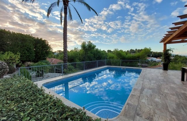 3 soverom Villa til salgs i Alhama Springs, Altea med svømmebasseng - € 950 000 (Ref: 9570347)