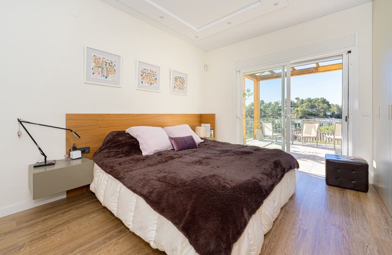 3 bedroom Villa for sale in Altea with pool - € 950,000 (Ref: 9570347)