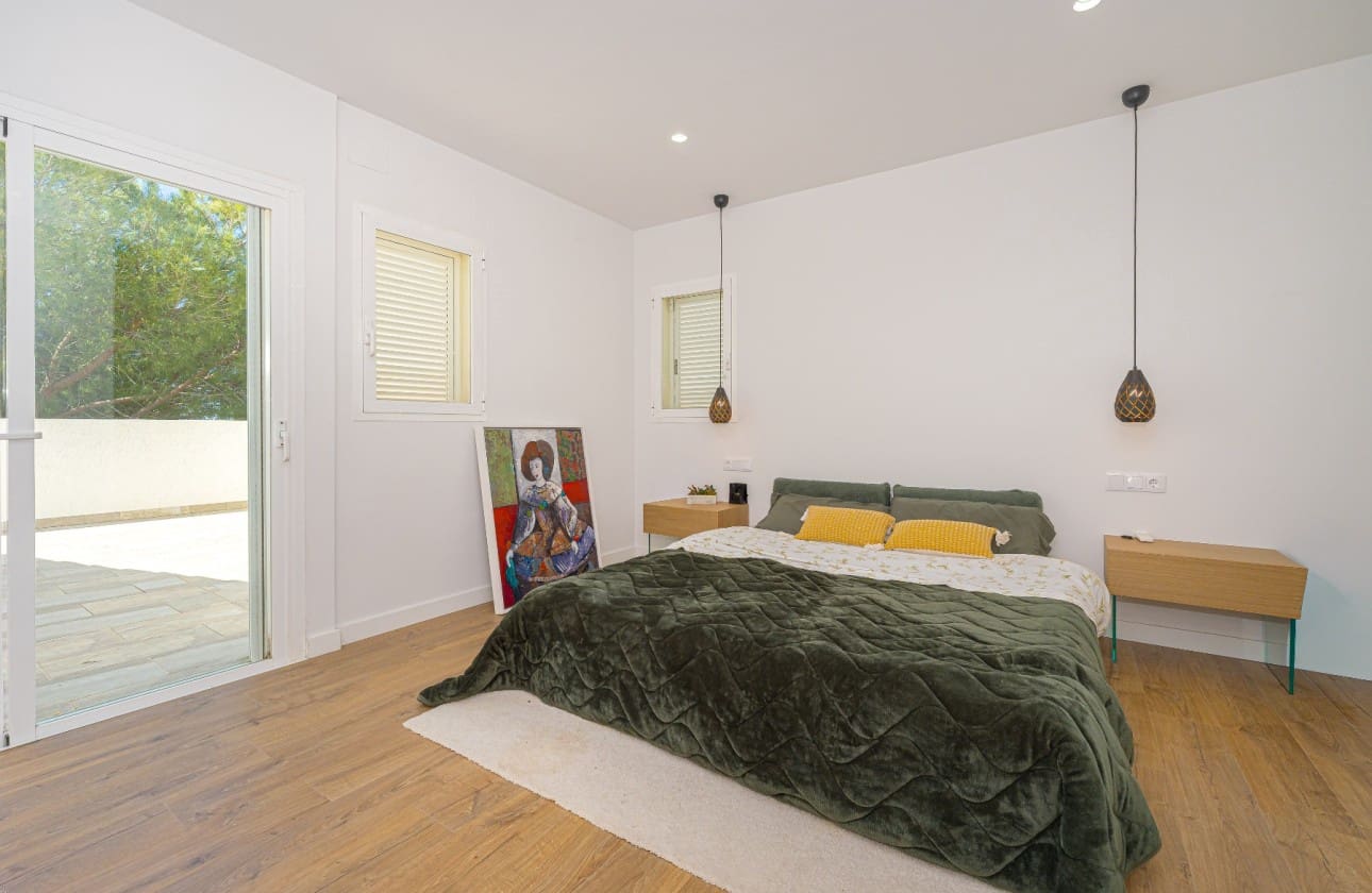 3 bedroom Villa for sale in Altea with pool - € 950,000 (Ref: 9570347)