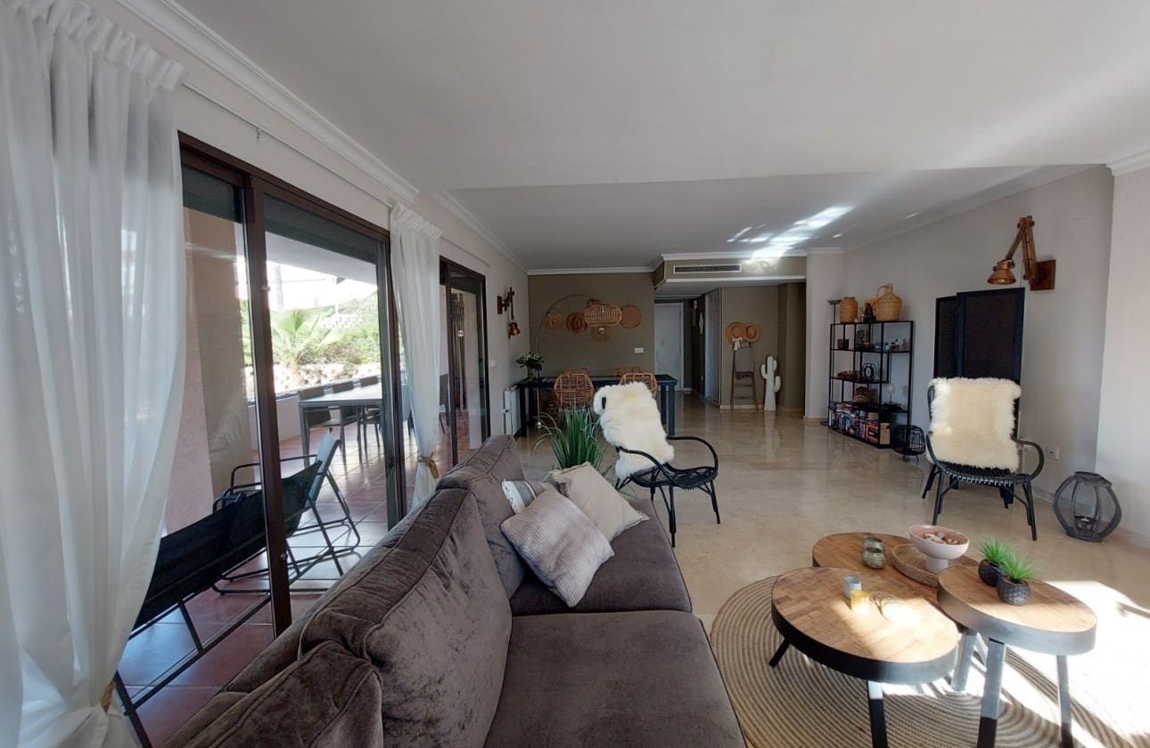 Apartamento de 2 habitaciones en Altea en venta con piscina garaje - 329.000 € (Ref: 9603697)