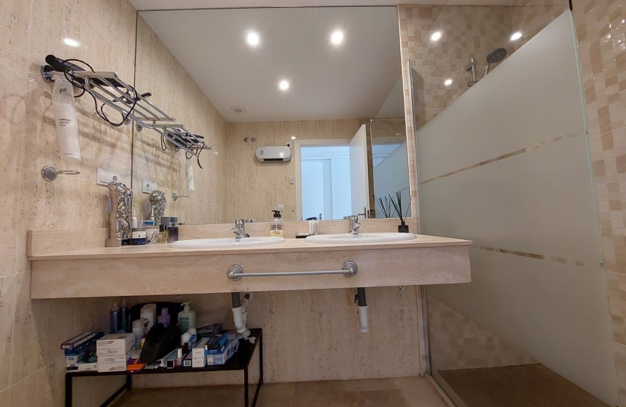 Apartamento de 2 habitaciones en Altea en venta con piscina garaje - 329.000 € (Ref: 9603697)