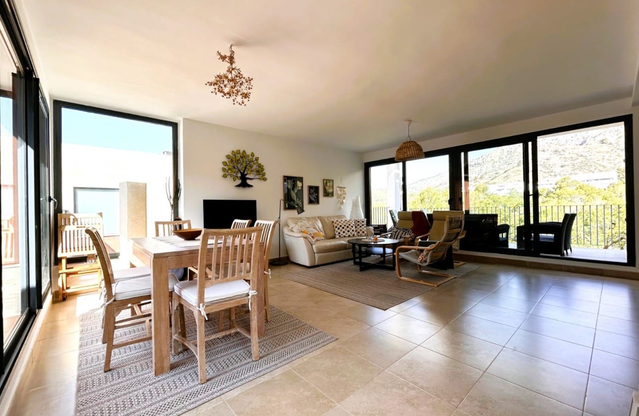 3 Zimmer Villa zu verkaufen in Altea mit Pool Garage - 475.000 € (Ref: 9636224)