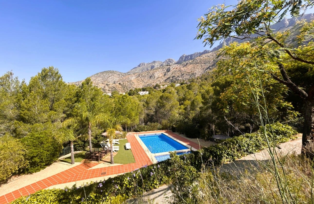 3 Zimmer Villa zu verkaufen in Altea mit Pool Garage - 475.000 € (Ref: 9636224)