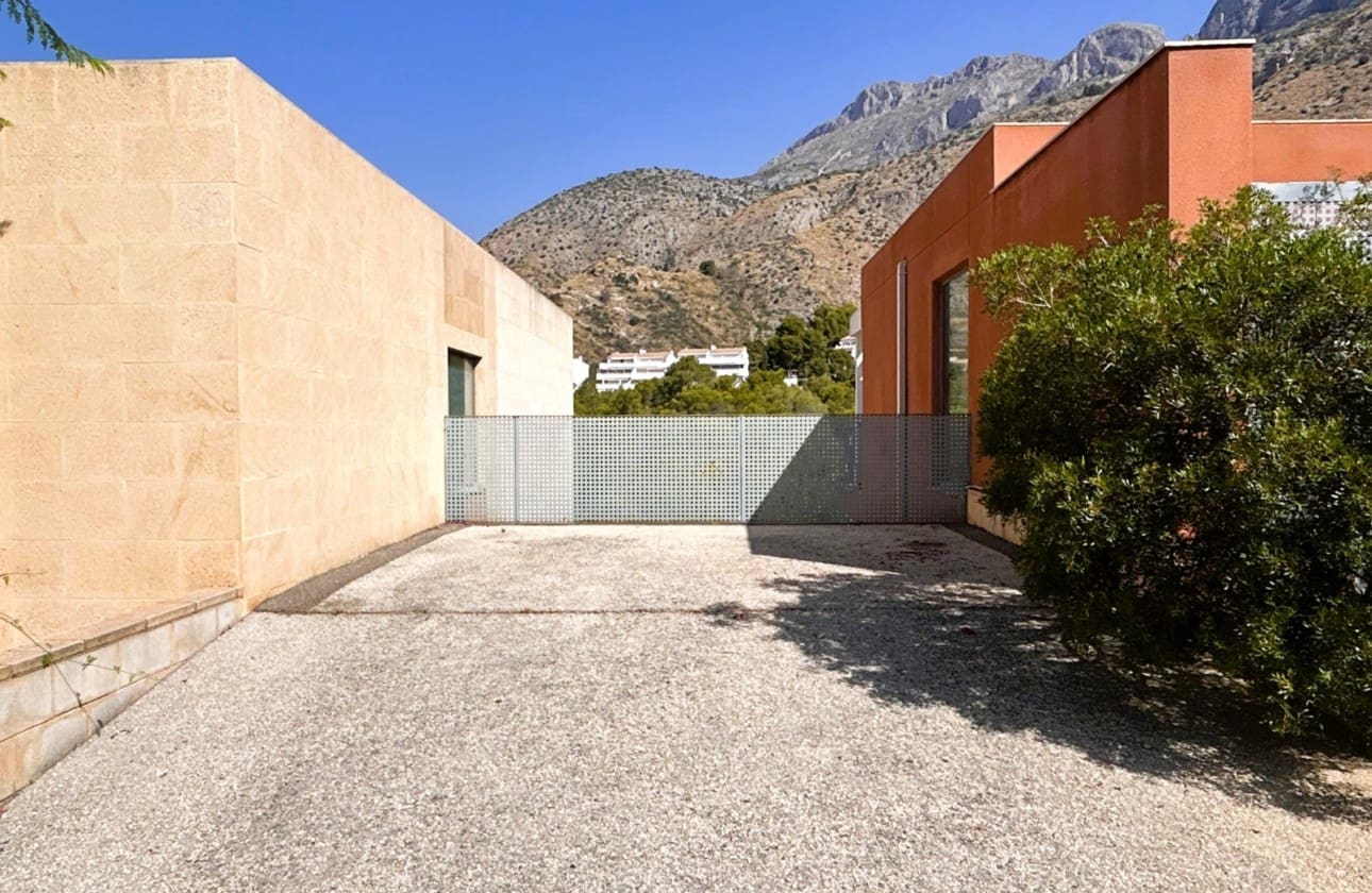 3 Zimmer Villa zu verkaufen in Altea mit Pool Garage - 475.000 € (Ref: 9636224)