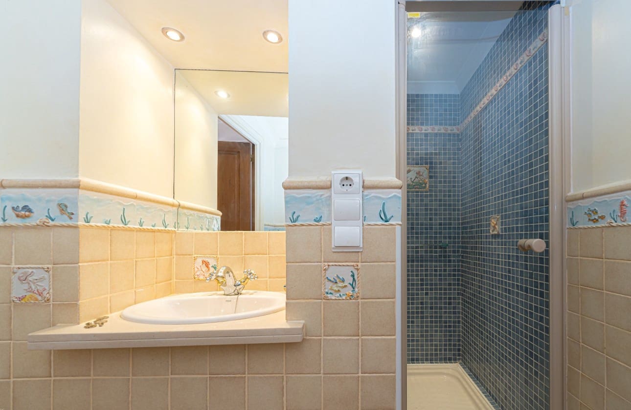 Chalet de 4 habitaciones en Altea en venta con piscina garaje - 920.000 € (Ref: 9682248)