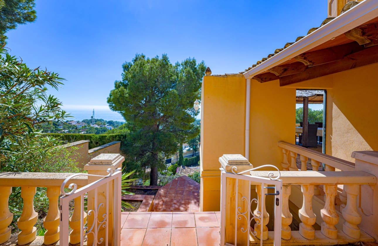 Chalet de 4 habitaciones en Altea en venta con piscina garaje - 920.000 € (Ref: 9682248)