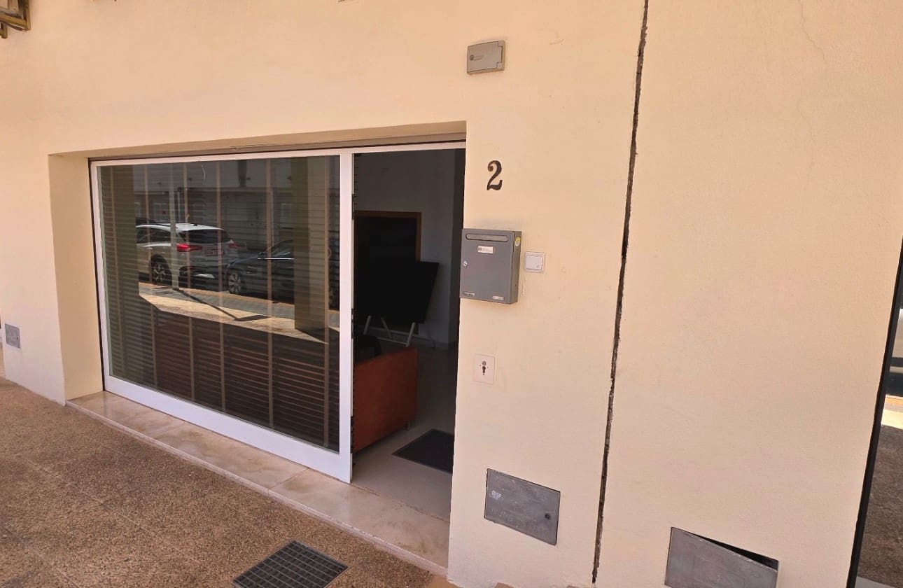 Commercial for sale in Altea - € 68,000 (Ref: 9720976)