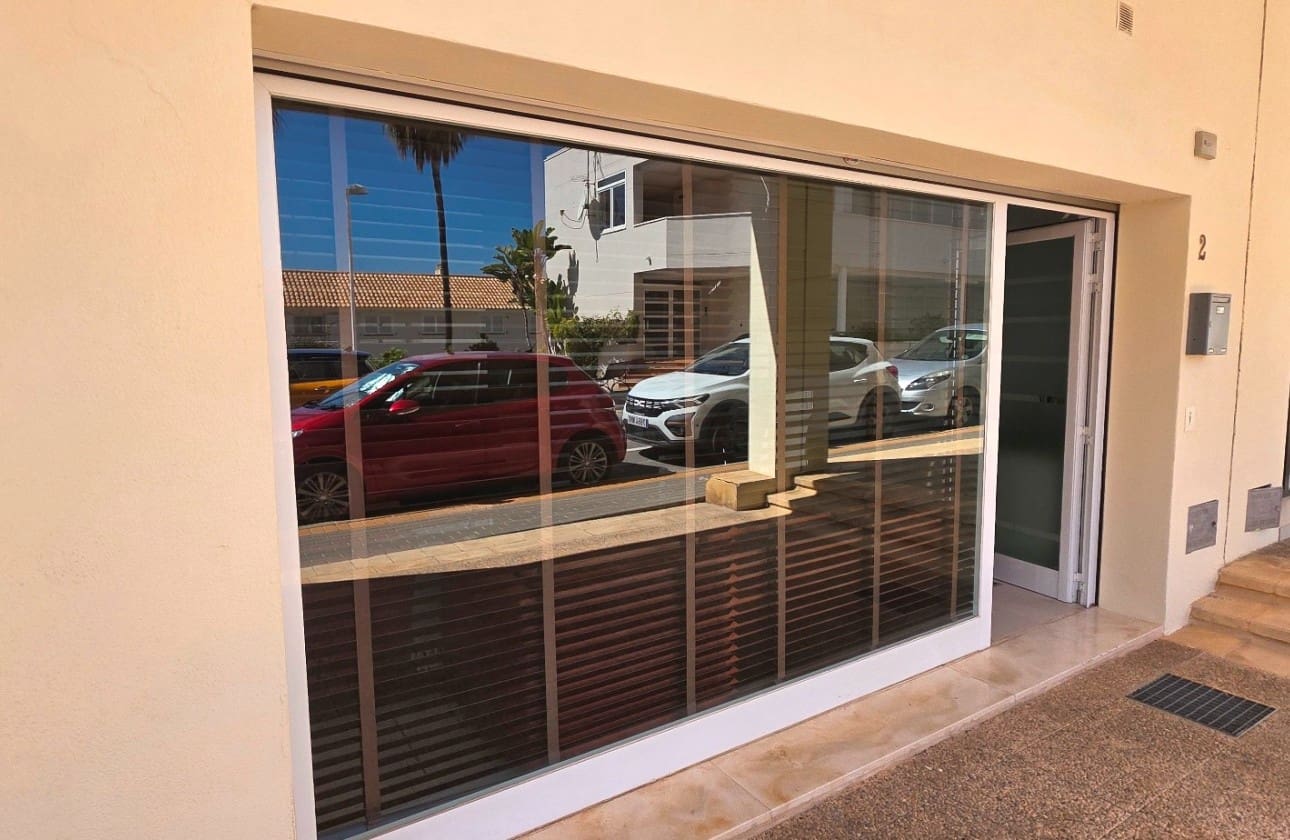 Commercial for sale in Altea - € 68,000 (Ref: 9720976)