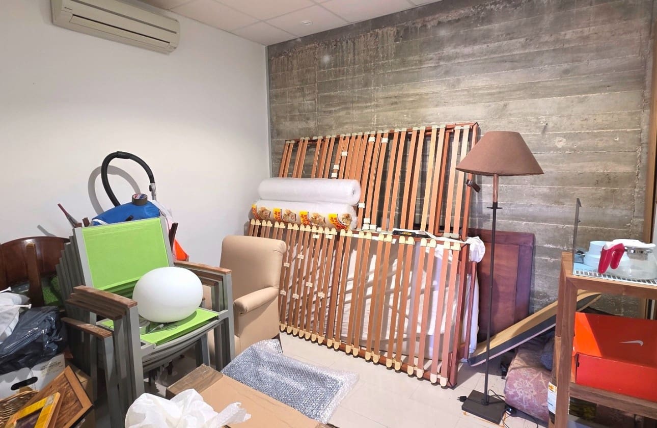 Commercial for sale in Altea - € 68,000 (Ref: 9720976)