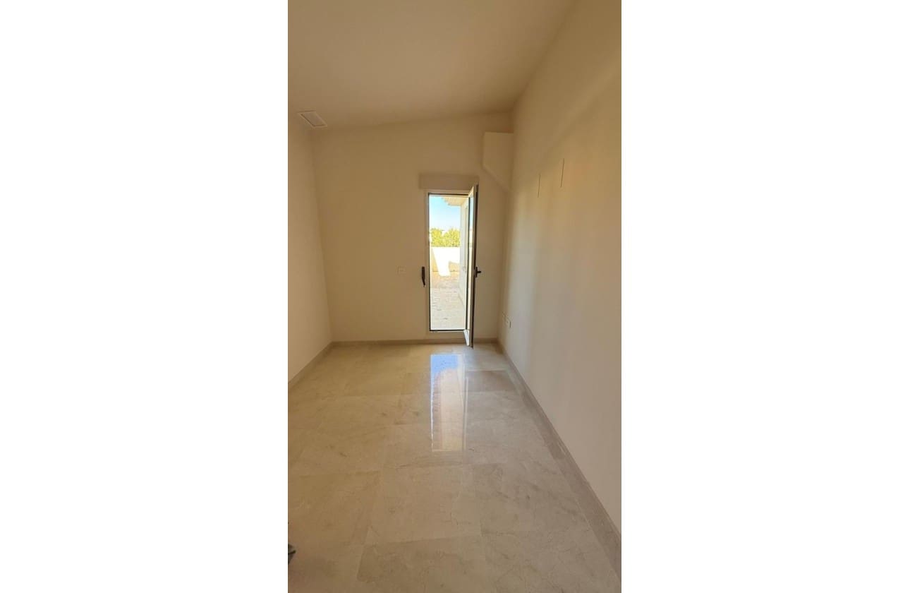 3 slaapkamer Penthouse te koop in Finestrat met zwembad garage - € 450.000 (Ref: 9734227)