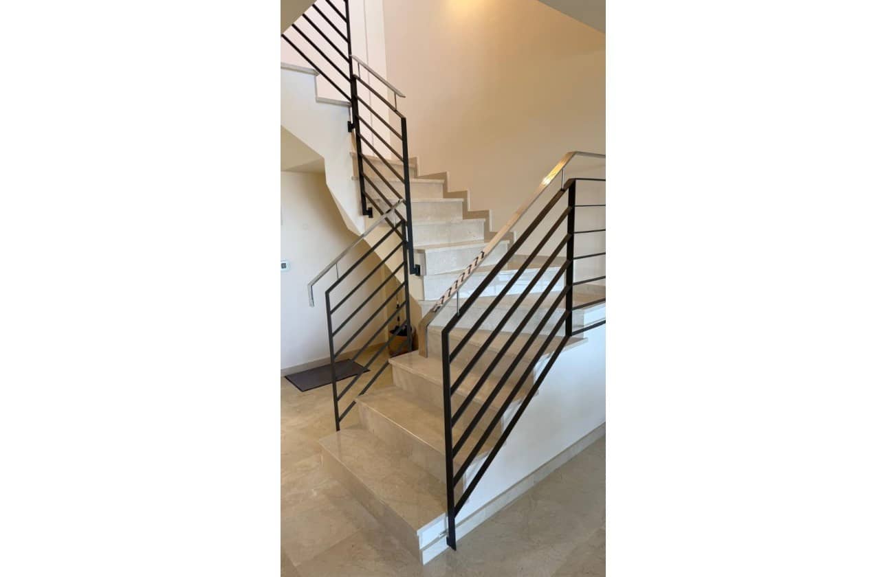 3 Zimmer Penthouse zu verkaufen in Finestrat mit Pool Garage - 450.000 € (Ref: 9747484)